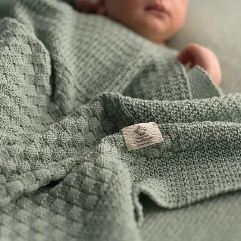 Manta bebe Menta Cuadrada 1.webp